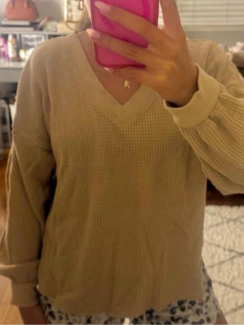 Madewell Waffle V-Neck Sweater in Beige-Tan - Size M
